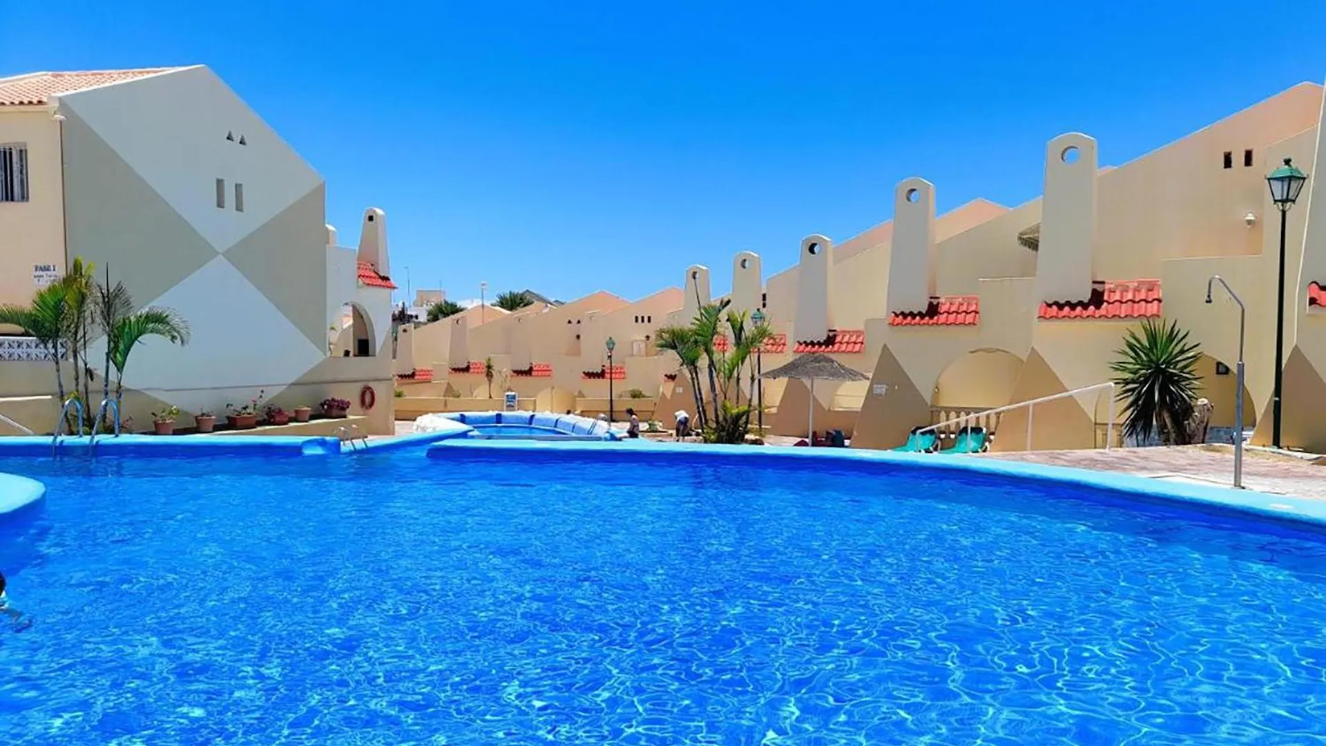 Pakito Tenerife アデヘ